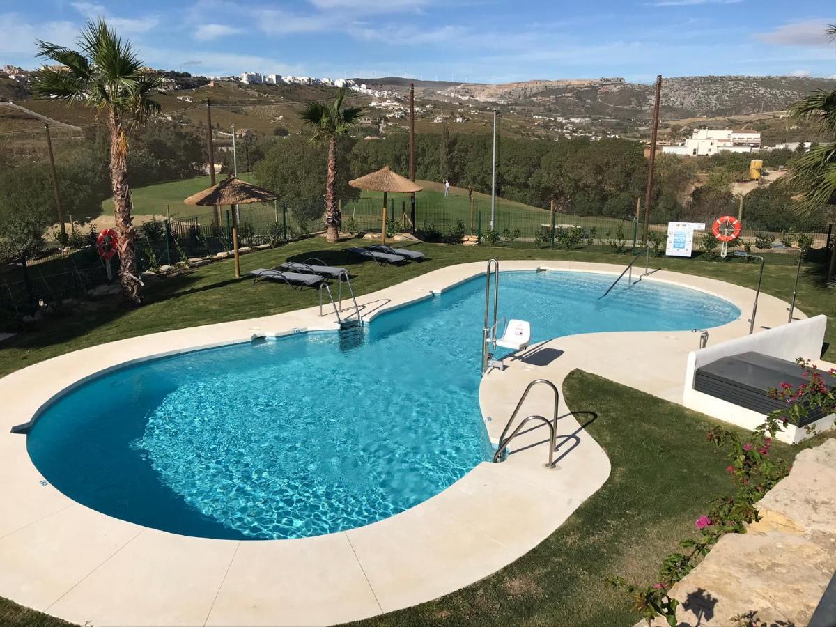 Lotus Marco Apartment Casares Luaran gambar